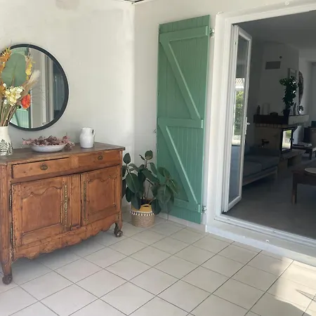 Holiday home Maison Chaleureuse, Vue Mer, 6 Personnes *