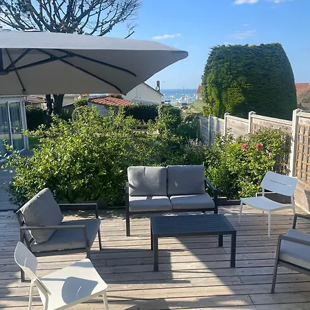 Maison Chaleureuse, Vue Mer, 6 Personnes 別荘 *