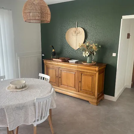 Maison Chaleureuse, Vue Mer, 6 Personnes 別荘 *